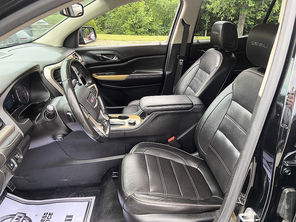 Used 2018 Ebony Twilight Metallic GMC Denali image 11