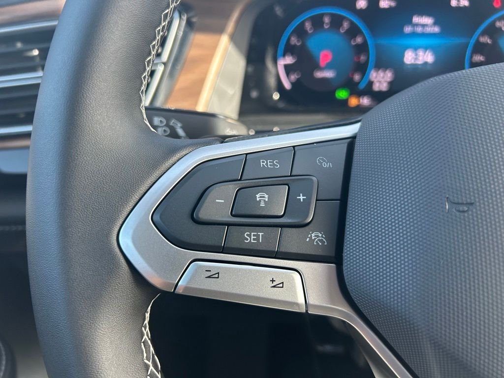New 2026 Black Volkswagen SE w/Technology image 19