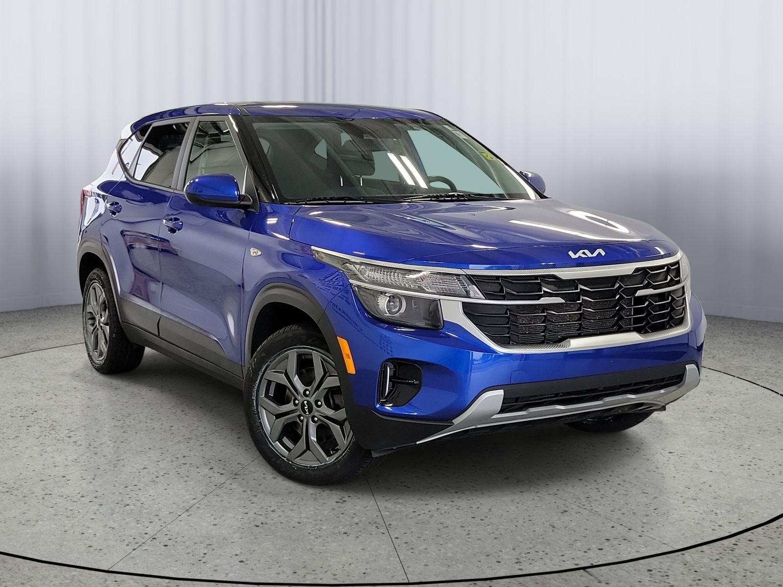Certified Used 2024 Blue Kia LX image 1