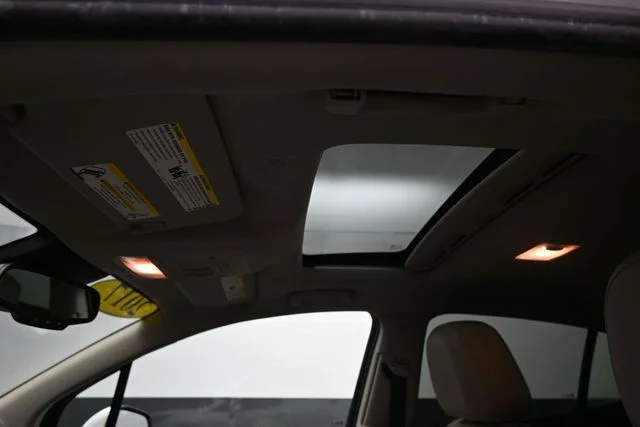 Used 2017 White Buick Premium image 25