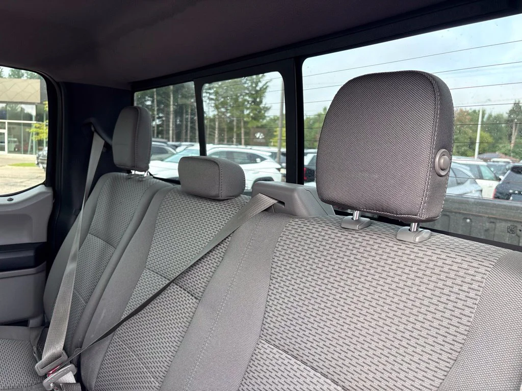 Used 2015 Tuxedo Black Metallic Ford XLT image 24