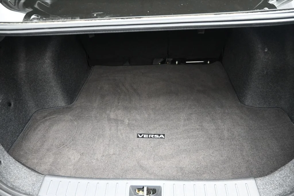 Used 2025 Gray Nissan 1.6 SV image 27