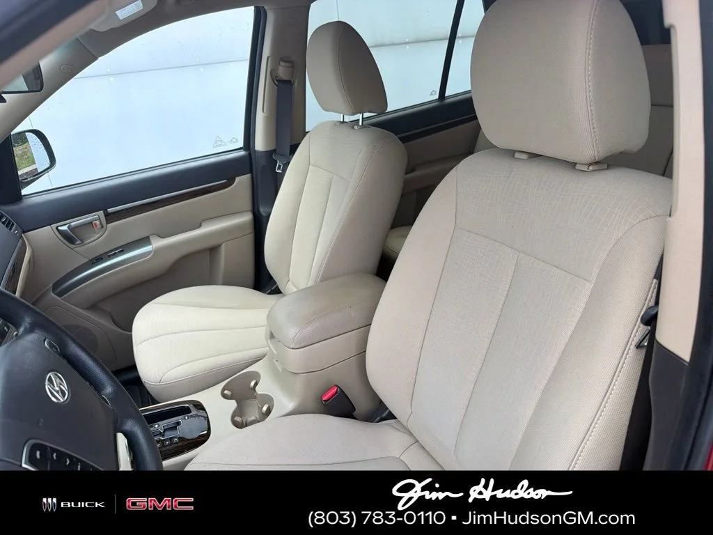 Used 2010 Red Hyundai GLS image 9