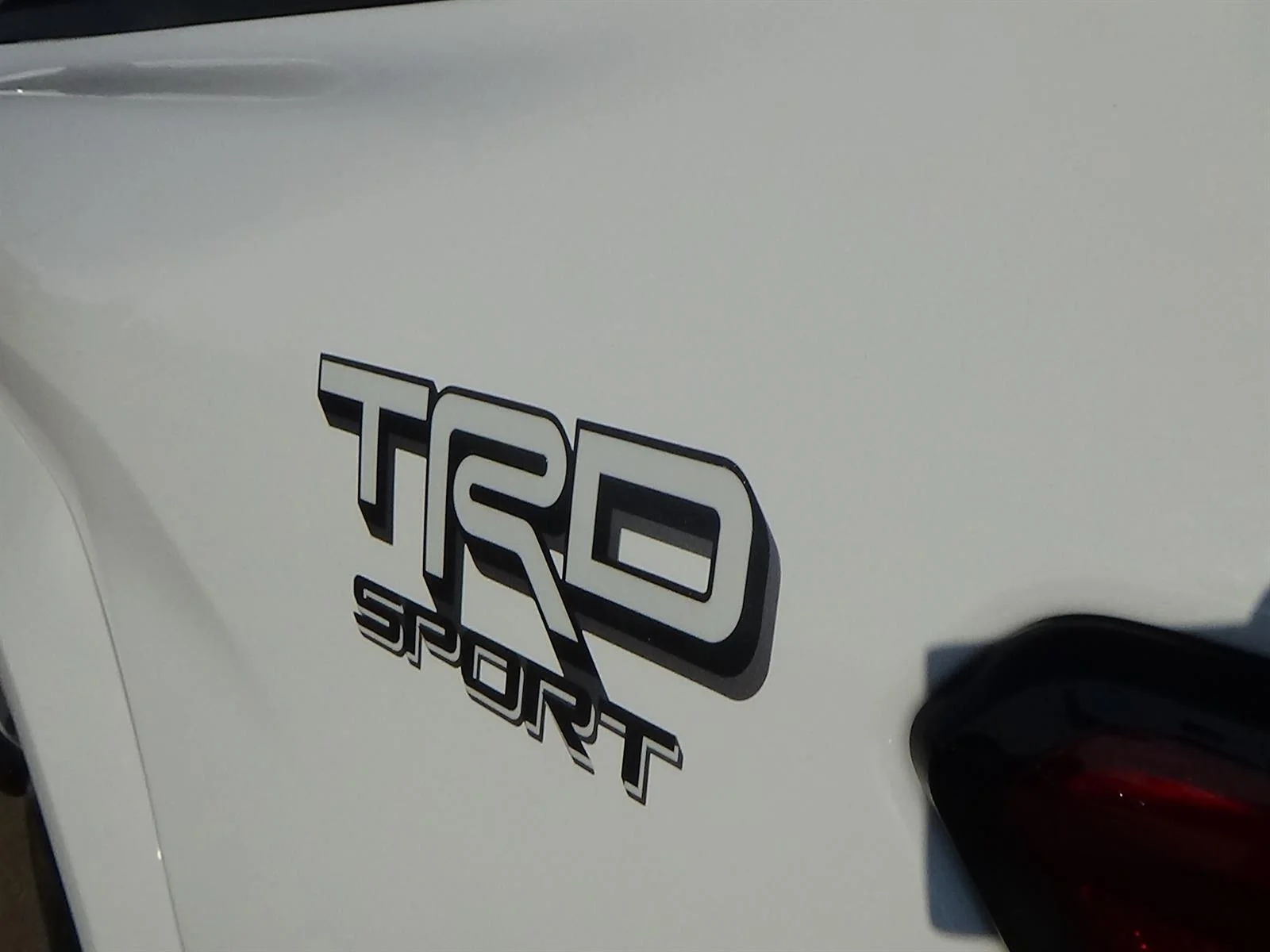 Used 2025 Ice Cap (040) Toyota TRD Sport image 9