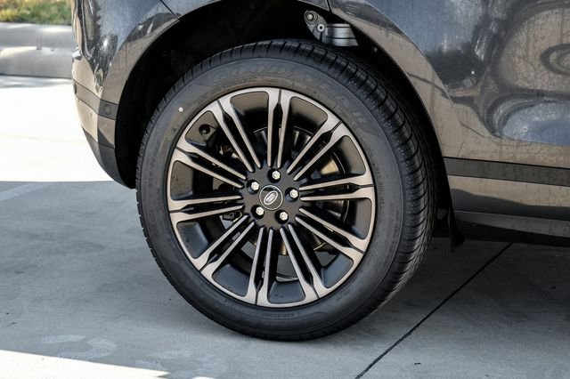 New 2026 Carpathian Grey Land Rover S image 65