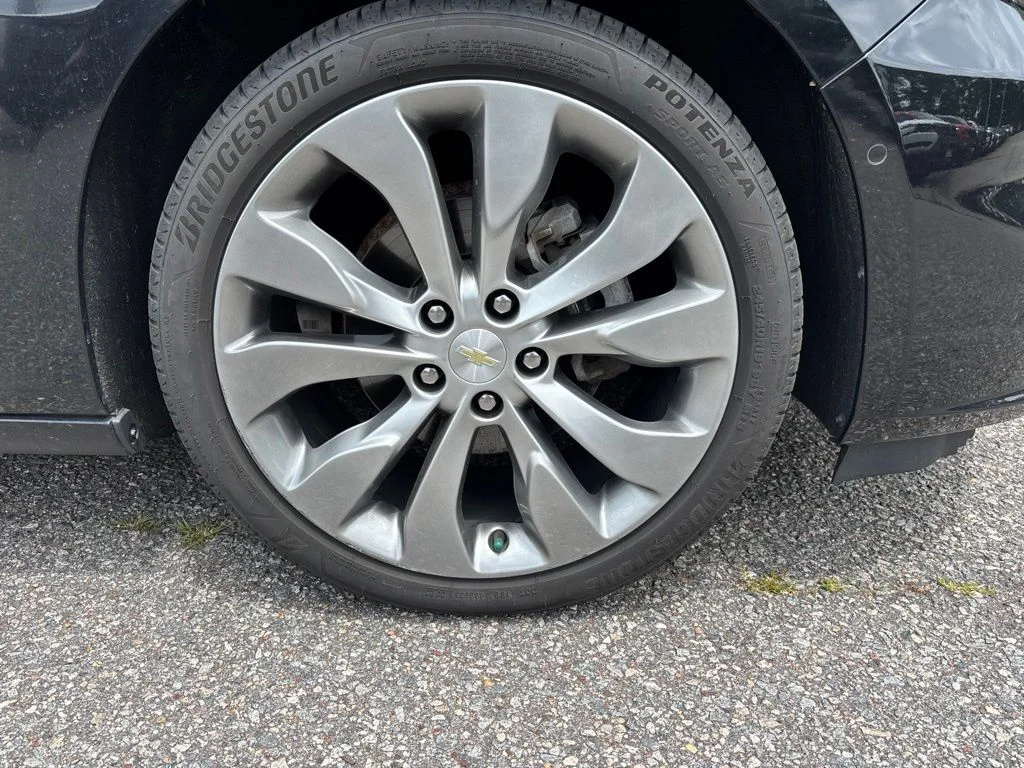 Used 2017 Black Chevrolet Premier image 19