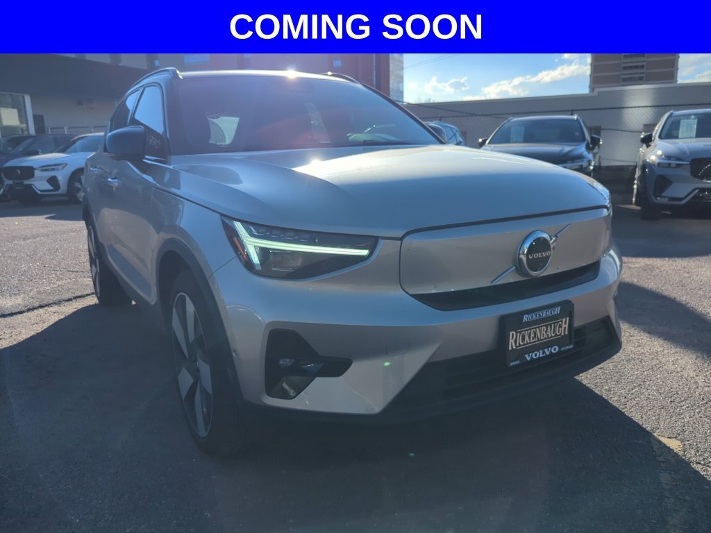 2024 Volvo XC40 Plus