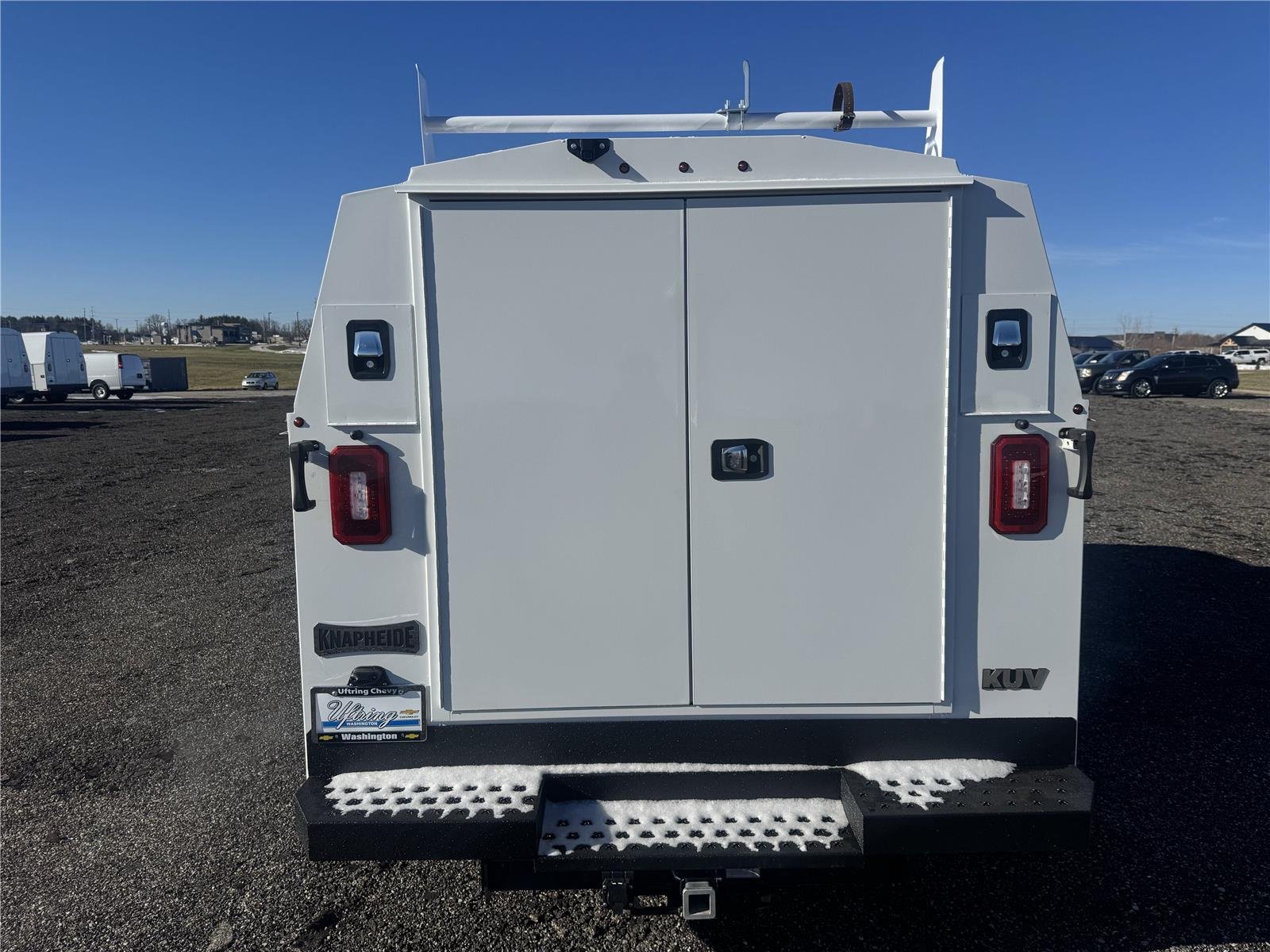 New 2025 Summit White Chevrolet 1WT image 3