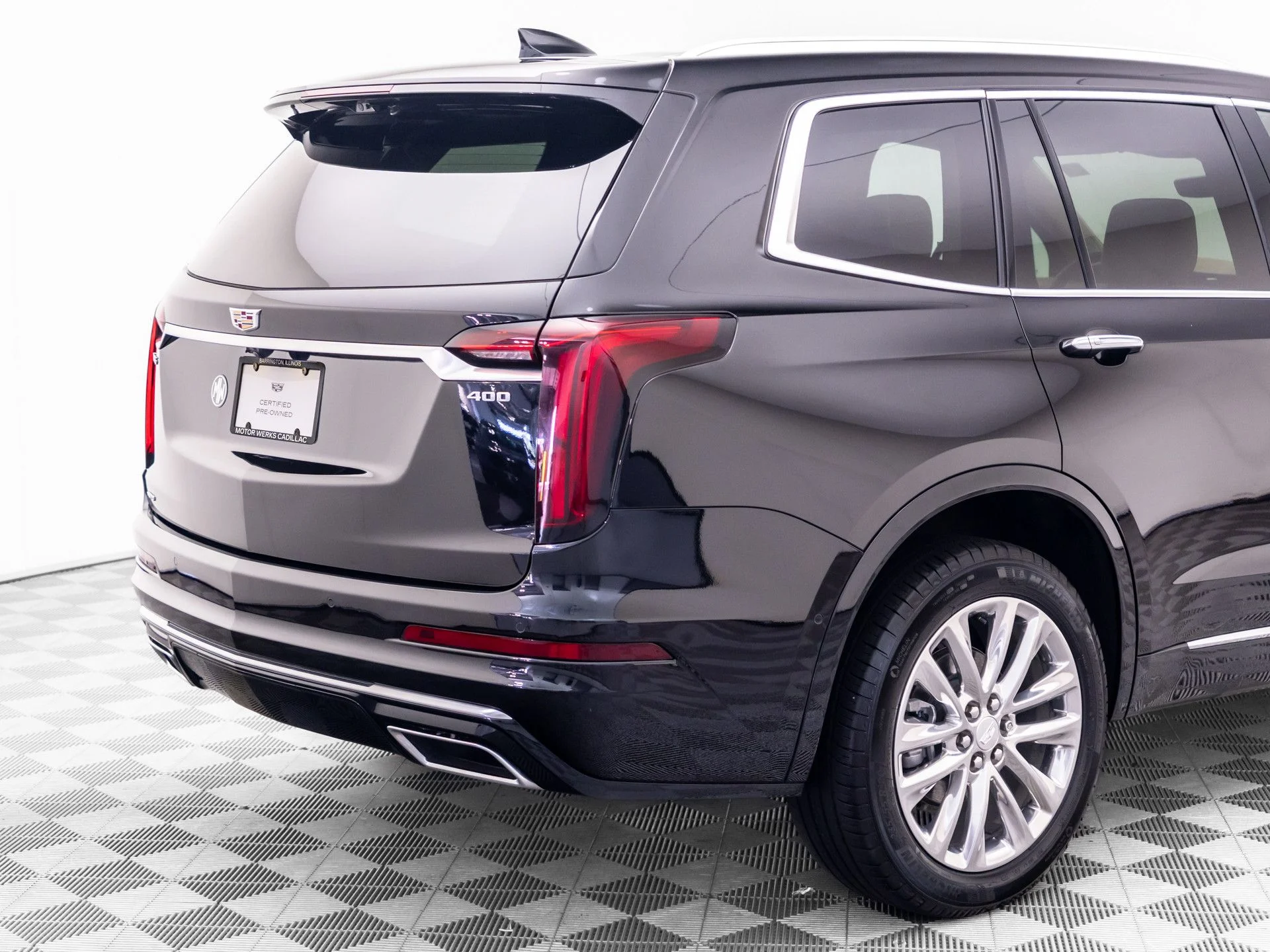 Used 2025 Black Cadillac Premium Luxury image 36