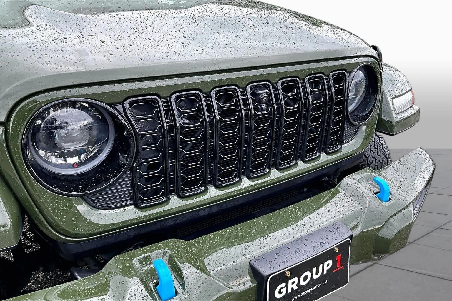 Used 2024 Sarge Green Clearcoat Jeep High Altitude image 32