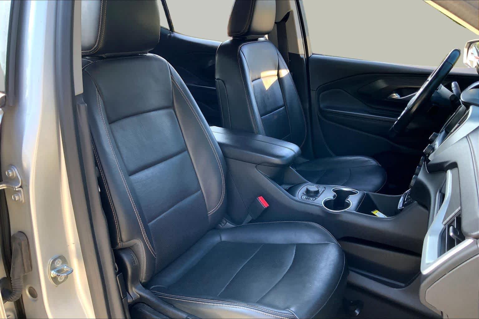 Used 2018 Quicksilver Metallic GMC SLT image 8