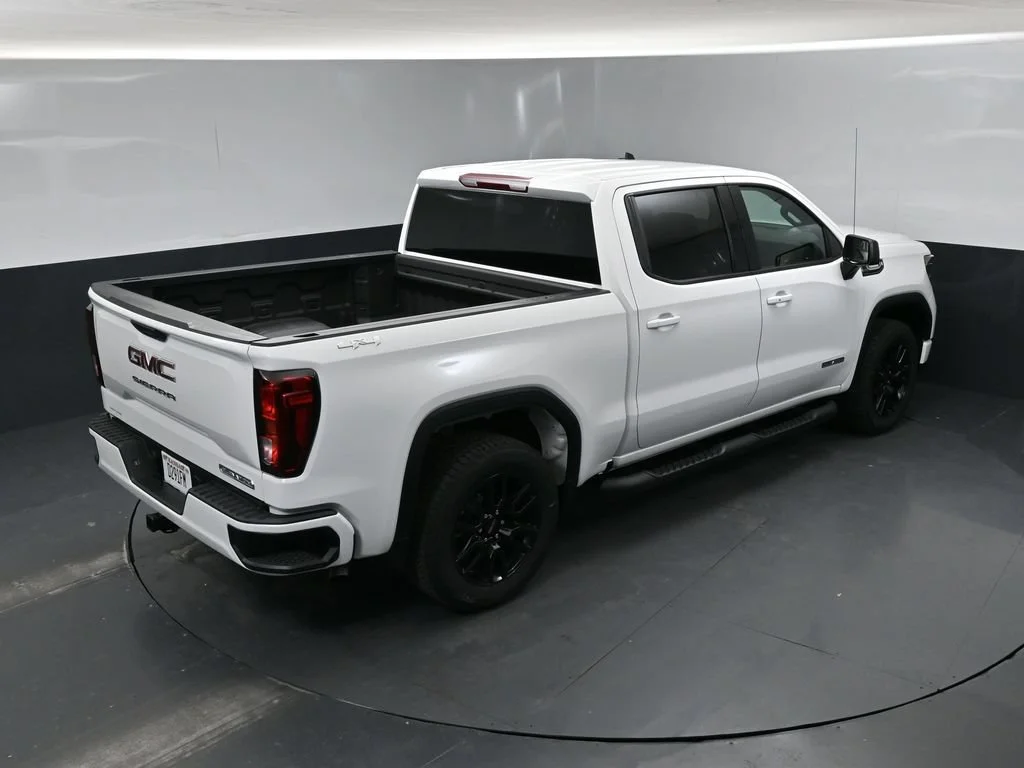 New 2026 Summit White GMC Elevation image 33
