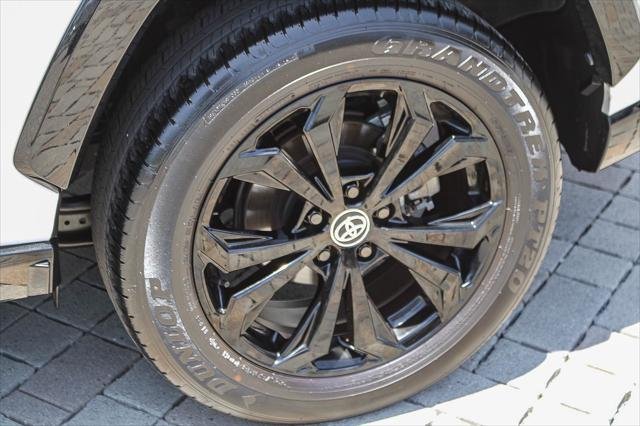 Certified Used 2024 MID BLK/WIND CHILL Toyota  image 11