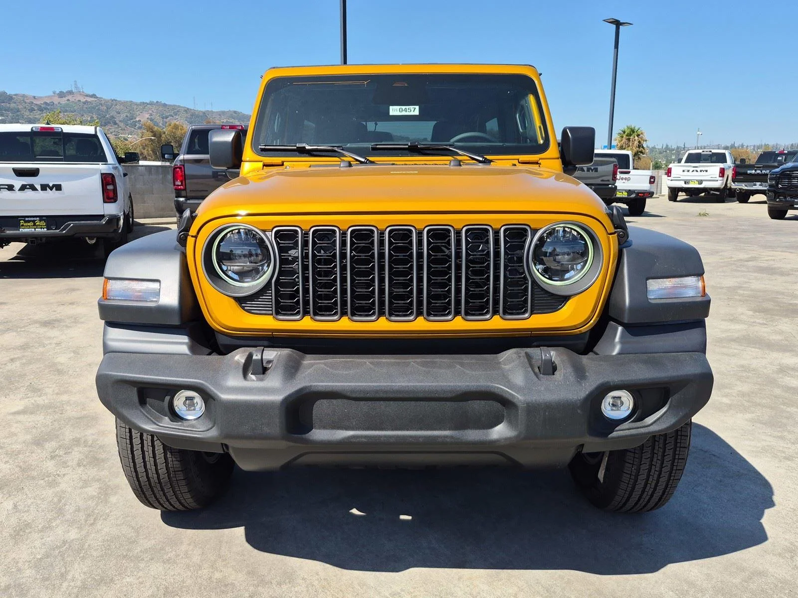New 2026 Goldilocks Exterior Paint Jeep Sport S image 2