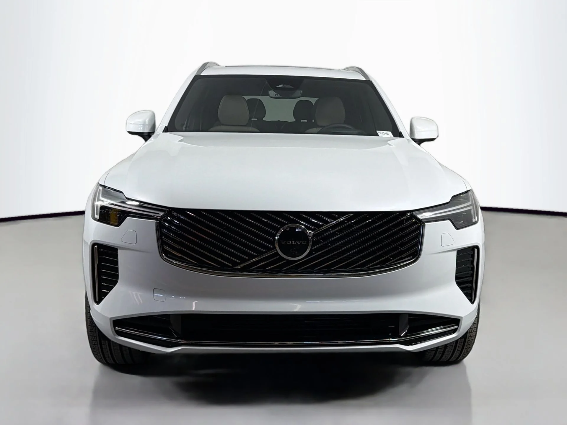 New 2026 Crystal White Volvo Ultra image 2