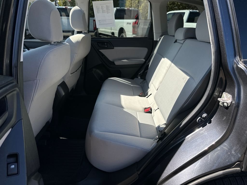 Used 2015 Gray Subaru 2.5i Premium image 17