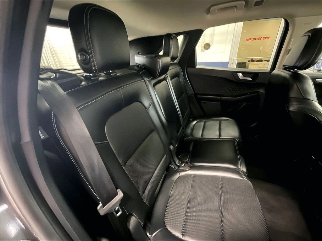 Used 2020 Gray Ford SEL image 16