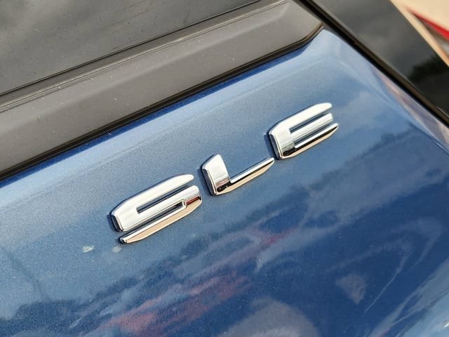 Used 2024 Downpour Metallic GMC SLE image 10