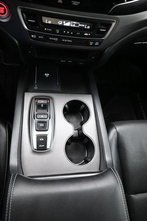 Certified Used 2024 Crystal Black Pearl Honda RTL image 14