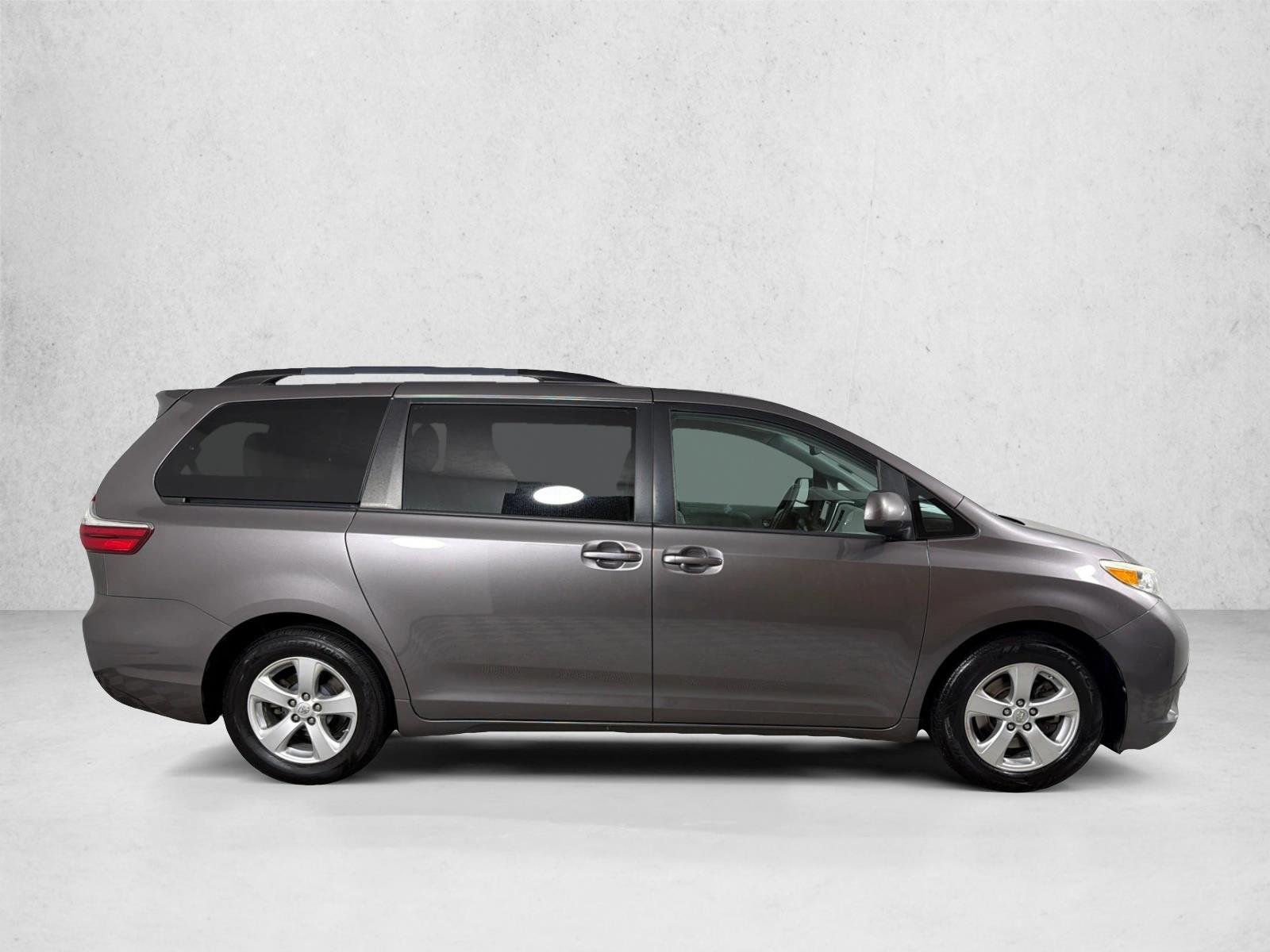 Used 2015 Predawn Gray Mica Toyota LE image 2