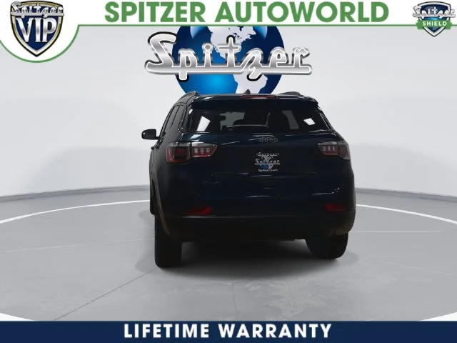 New 2026 Fathom Blue Pearl-Coat Exterior Paint Jeep Altitude image 15