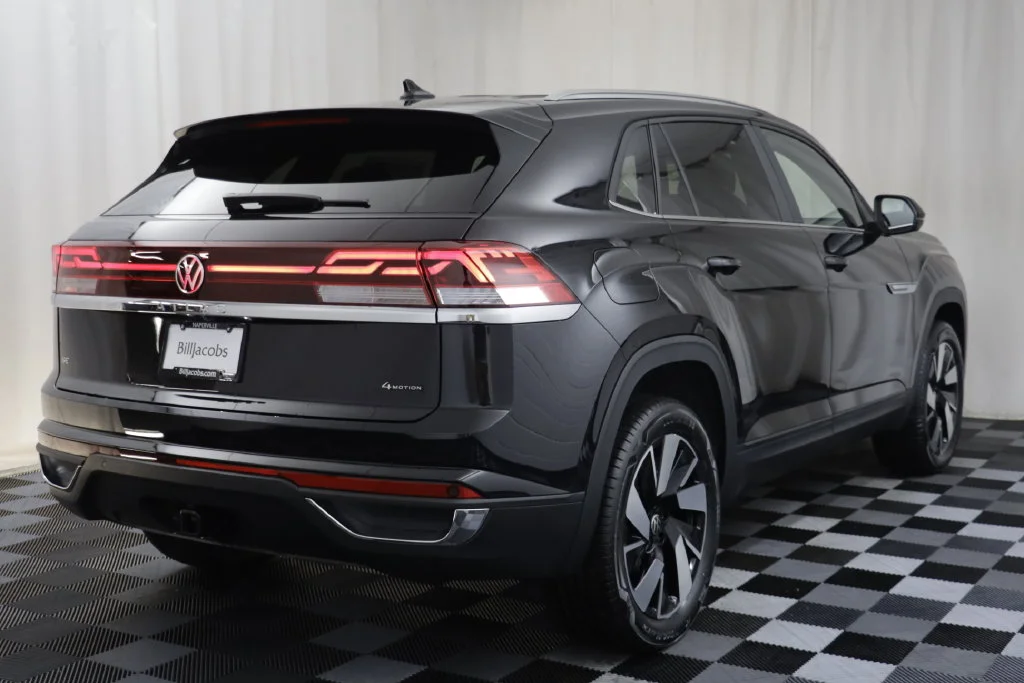 New 2026 Black Pearl Volkswagen SE w/Technology image 16