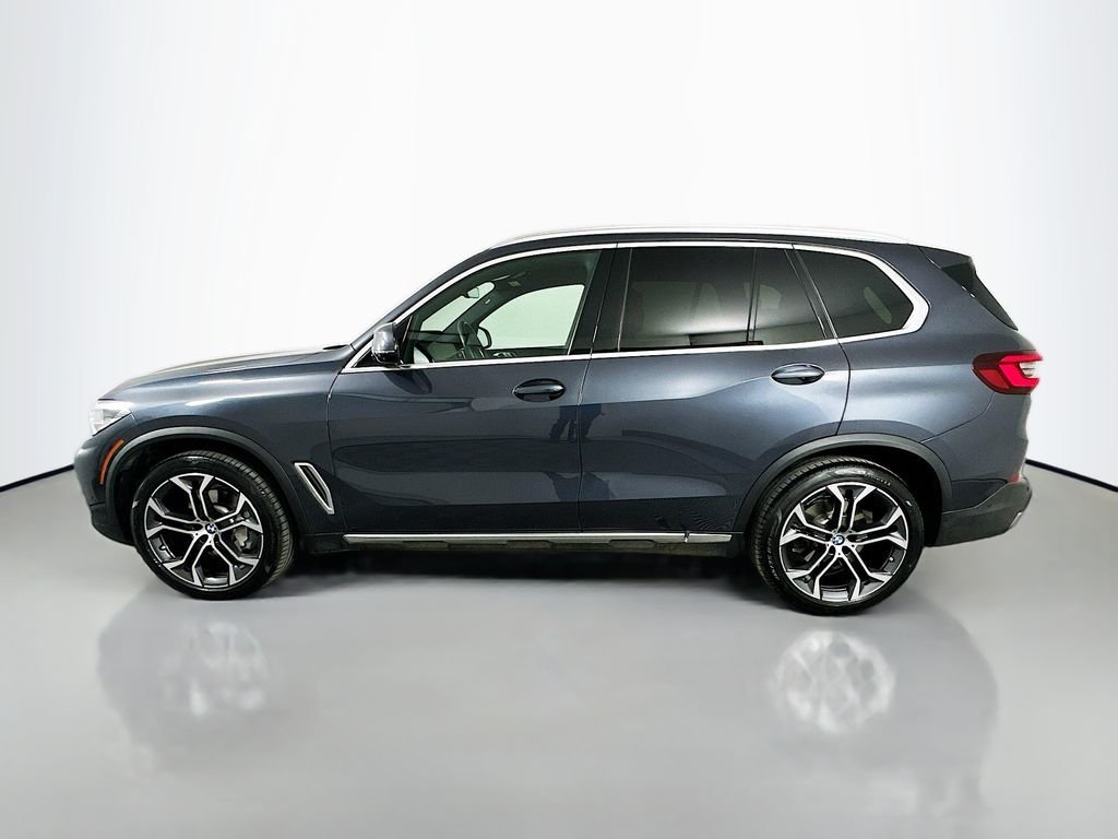 Used 2021 Arctic Grey Metallic BMW xDrive40i image 8