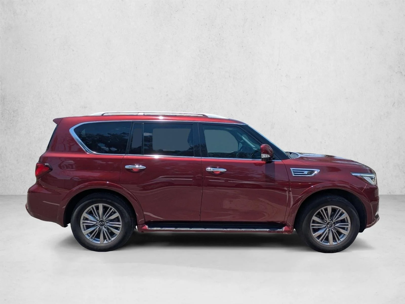 Used 2021 Coulis Red INFINITI LUXE image 4