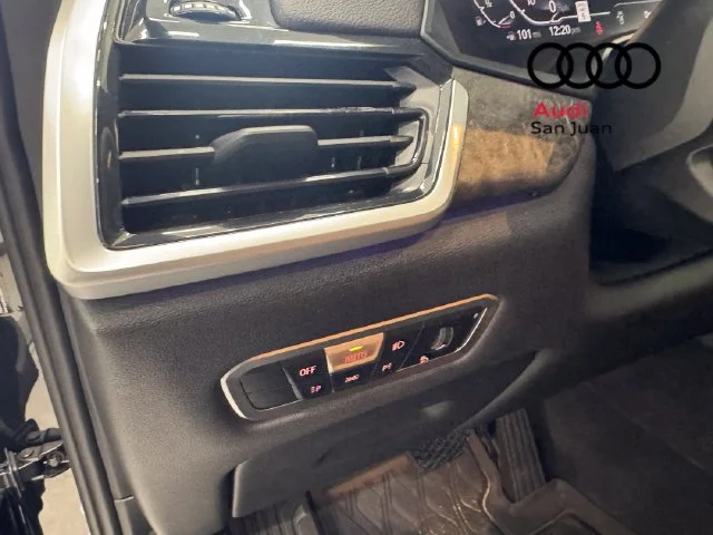 Used 2023 Black BMW sDrive40i image 29