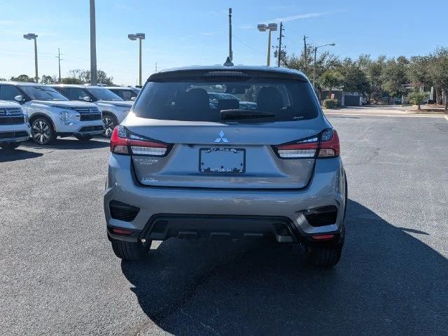 New 2027 Gray Mitsubishi ES image 7