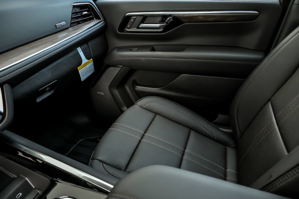 New 2026 Black Chevrolet High Country image 26