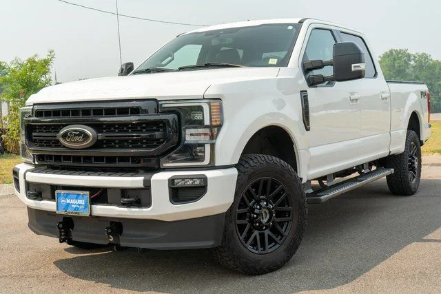 Used 2020 White Ford Lariat image 1