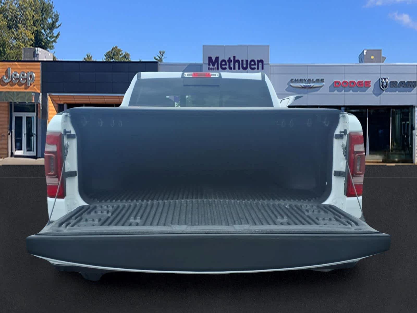 Used 2022 Bright White Clearcoat Ram Big Horn image 6