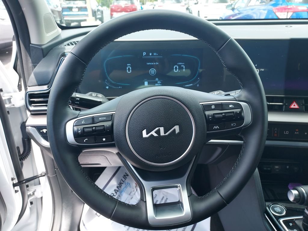 Used 2024 White Kia EX image 17