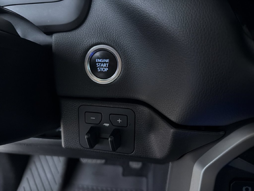 2024 Toyota Tundra Limited - Photo 15