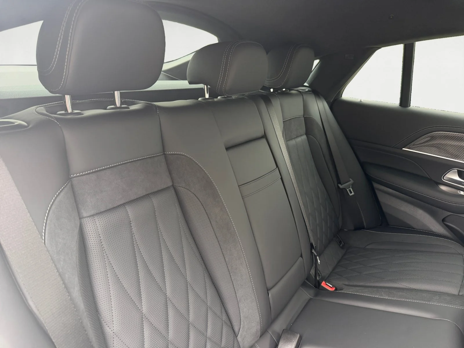 New 2026 Manufaktur Moon Mercedes-Benz AMG® GLE 63 S image 18