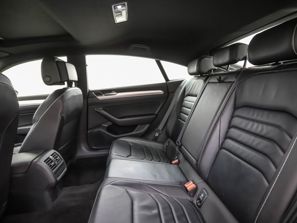 Used 2019 Deep Black Volkswagen 2.0T SEL R-Line image 22