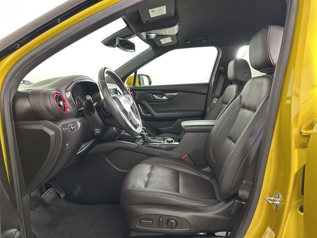 Used 2022 Yellow Metallic Chevrolet RS image 13