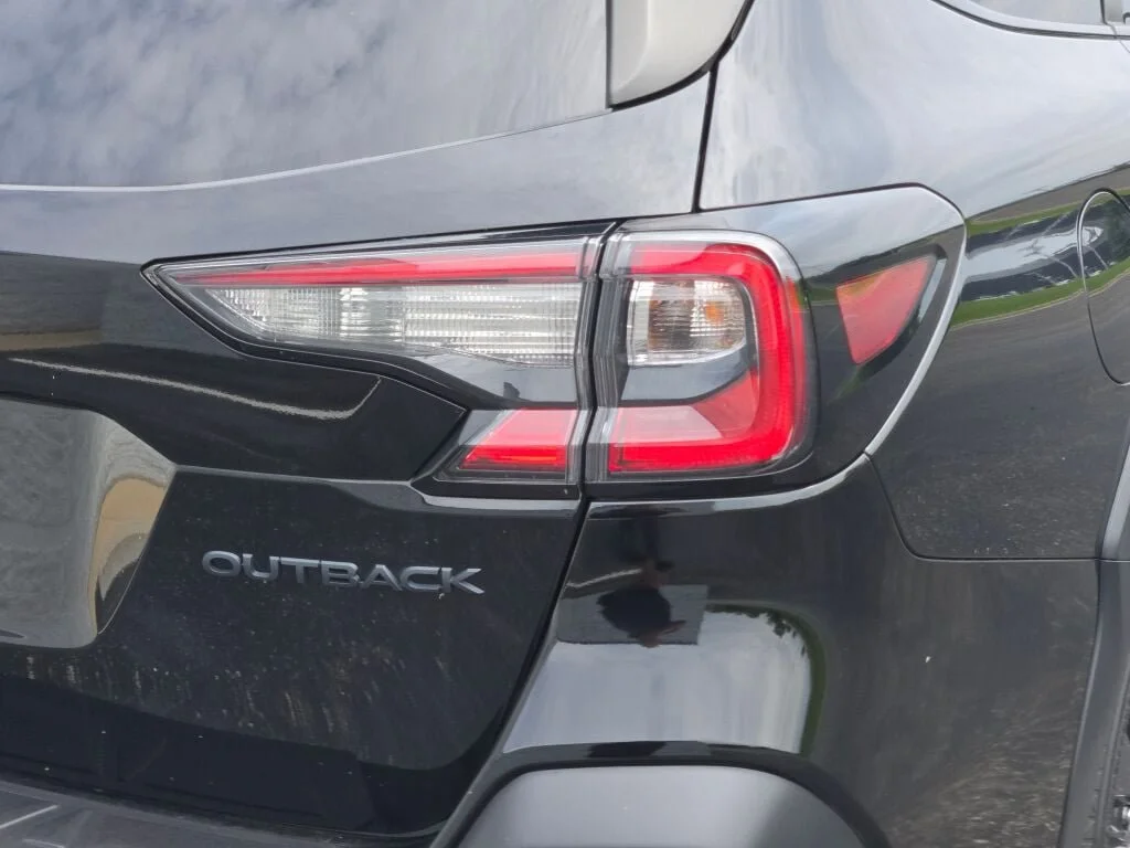 Certified Used 2024 Crystal Black Silica Subaru Onyx Edition image 12