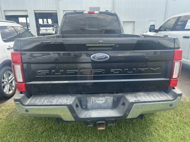Used 2022  Ford Lariat image 4