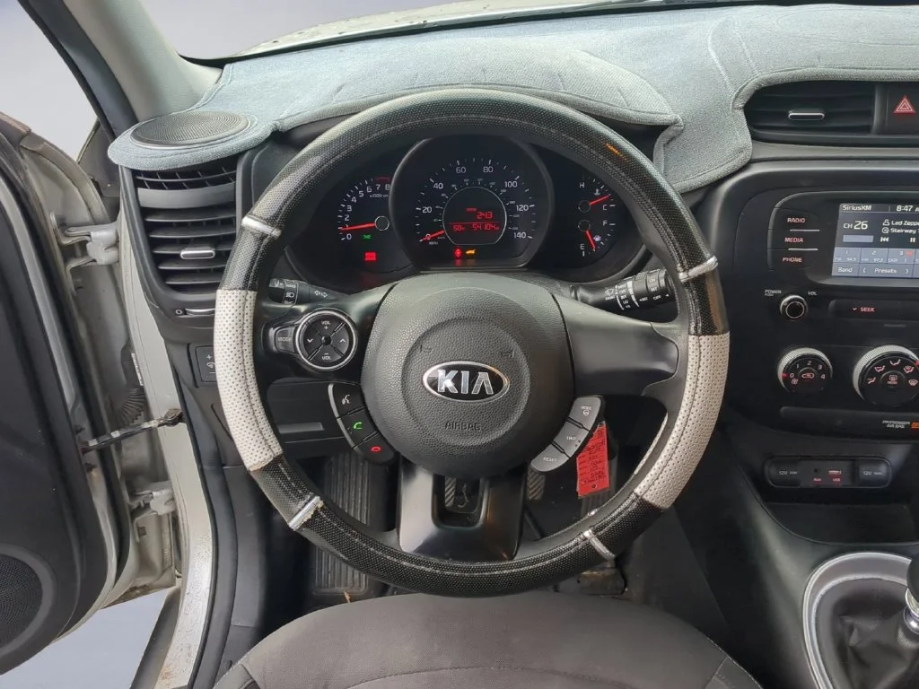 Used 2019 Silver Kia Base image 15