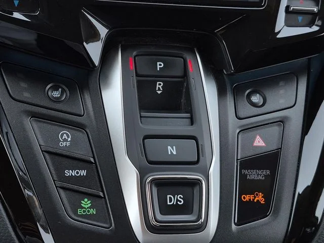 Used 2023 Platinum White Pearl Honda Touring image 29