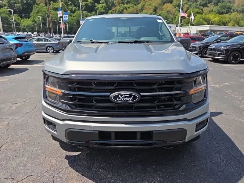 New 2026 Iconic Silver Metallic Ford XLT image 2