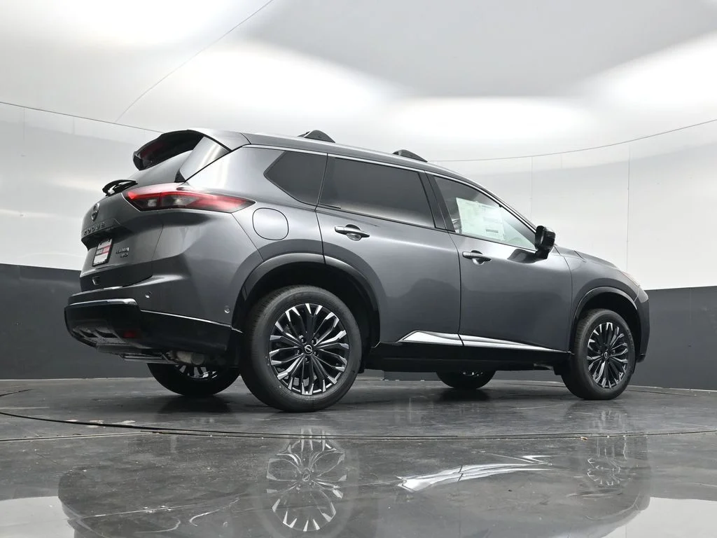 New 2026 Gray Nissan Platinum image 50