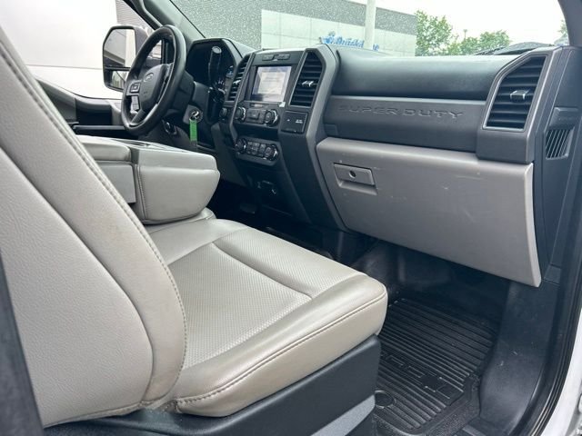 Used 2021 White Ford XL image 12