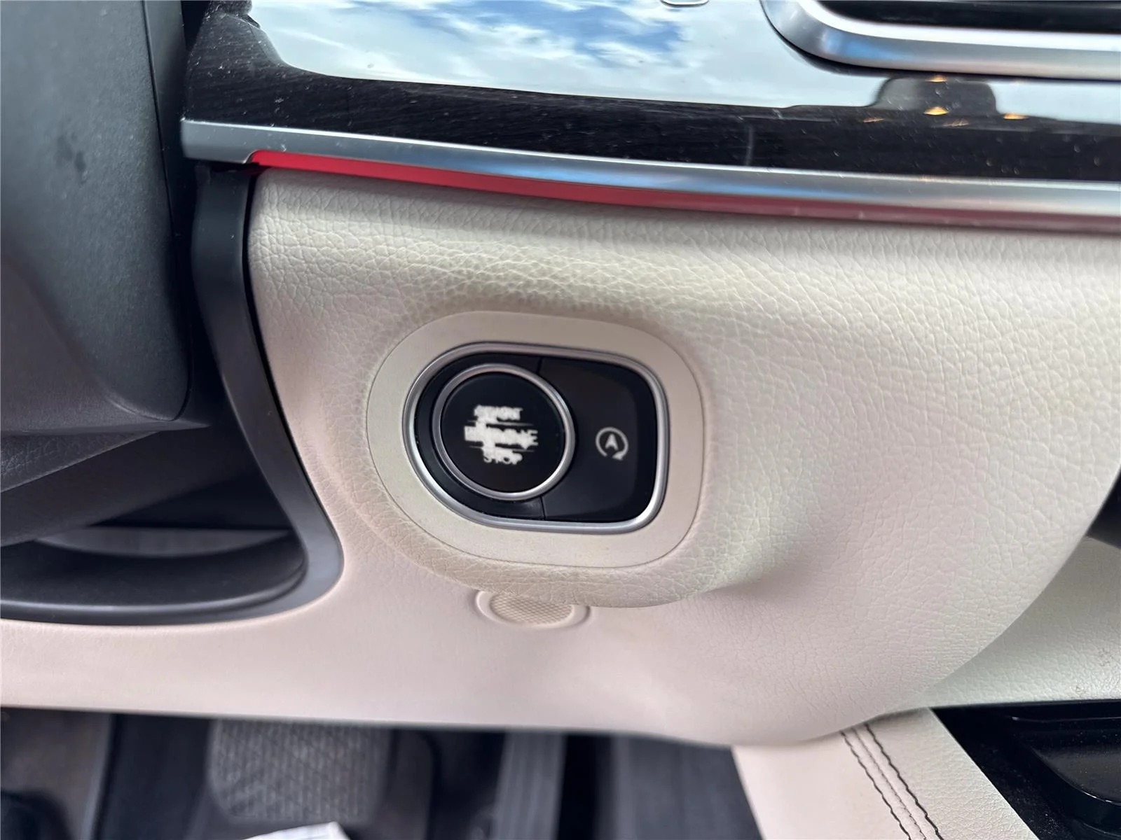 Used 2020 Iridium Silver Metallic Mercedes-Benz GLE 350 image 25