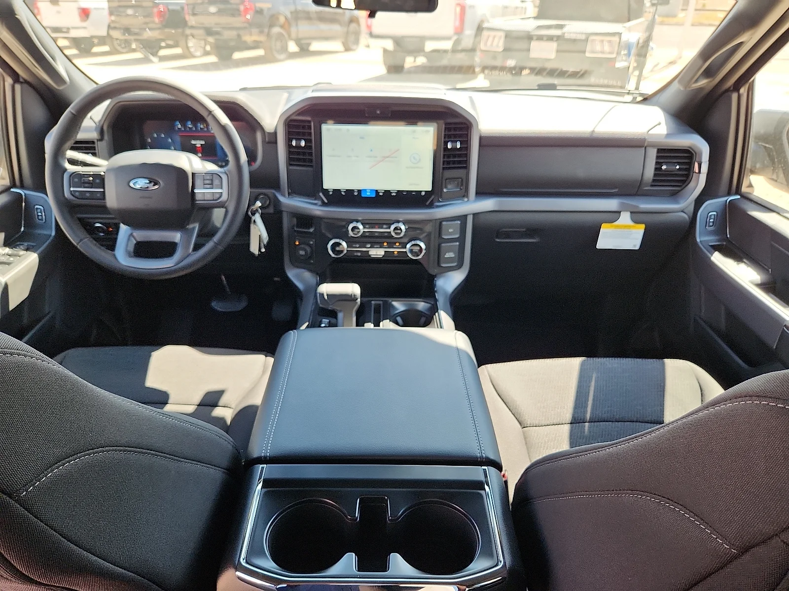New 2026 Oxford White Ford XLT image 13