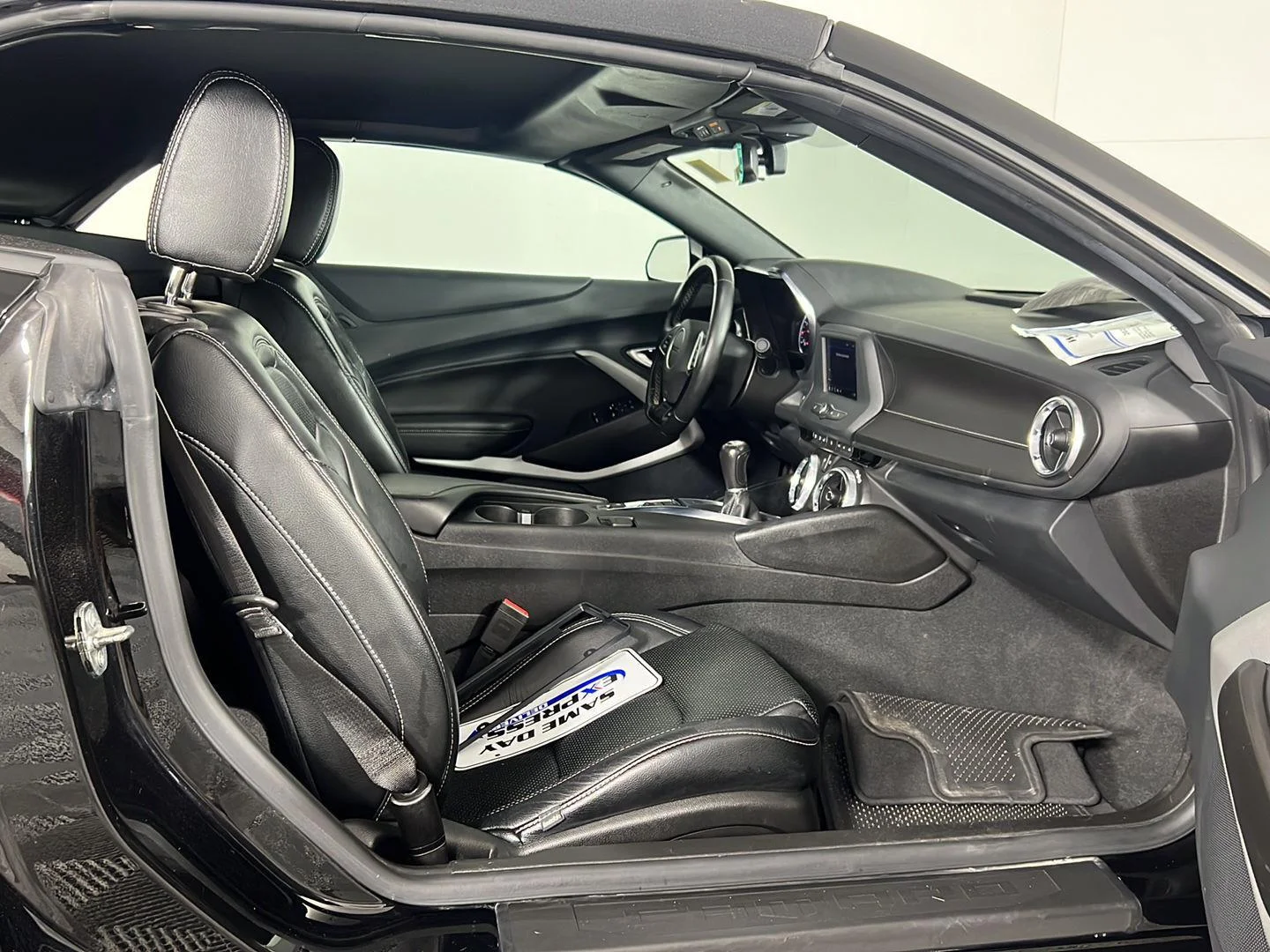 Used 2023 Black Chevrolet 1LT image 3