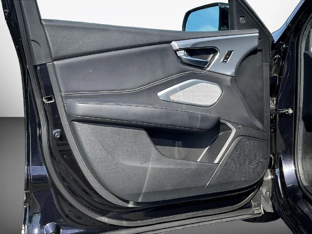 Used 2023 Majestic Black Pearl Acura Technology Package image 20