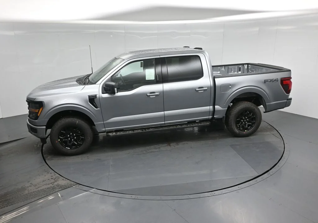New 2026 Iconic Silver Metallic Ford XLT image 40